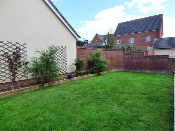 GARDENS VIEW 2