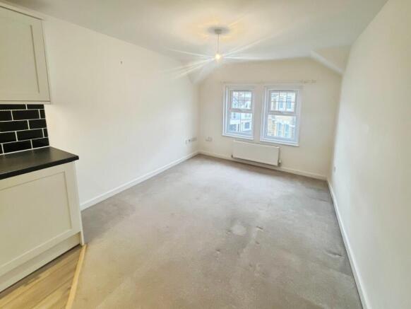 Kitchen/Lounge
