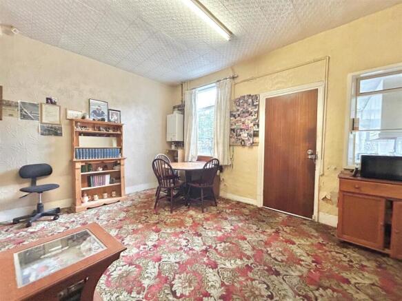 Dining Room.jpg