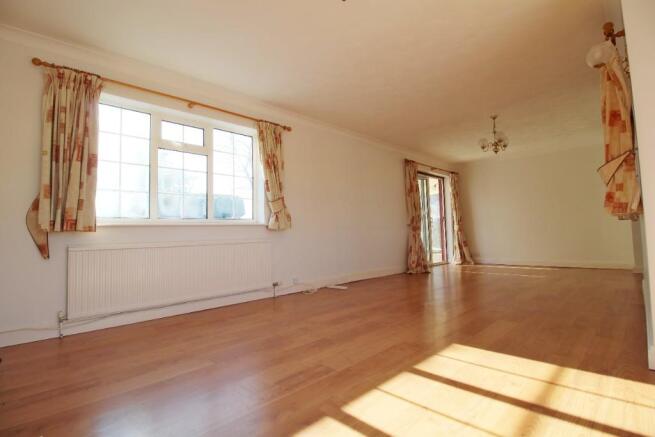 Sitting Room/Dining