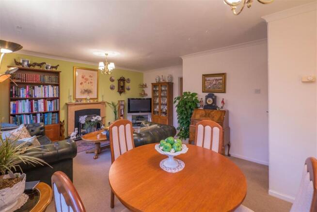 Dining Room.jpg