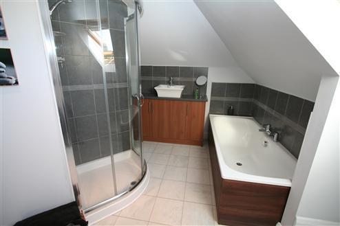 En-suite to Bedroom 2