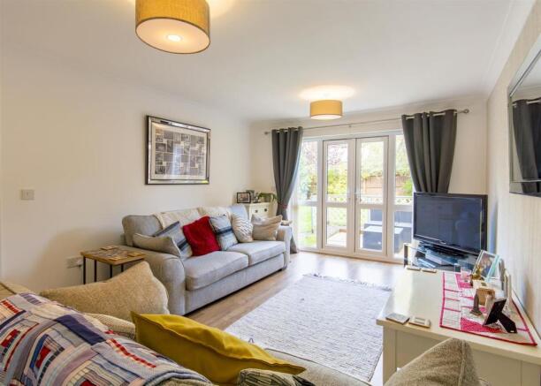 Lounge/Sitting Room