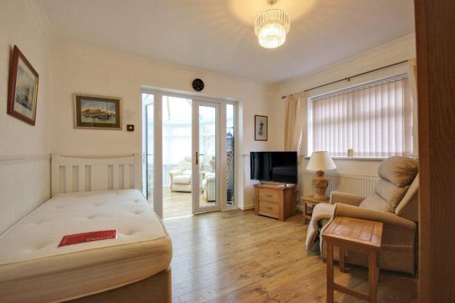 2 bed Detached Bungalow for sale Image 11