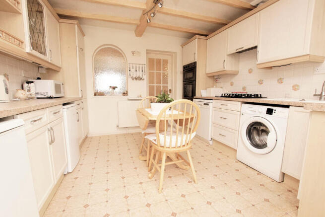 Kitchen/Breakfast Room