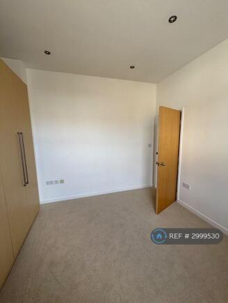 2 bed Flat to rent Image 6