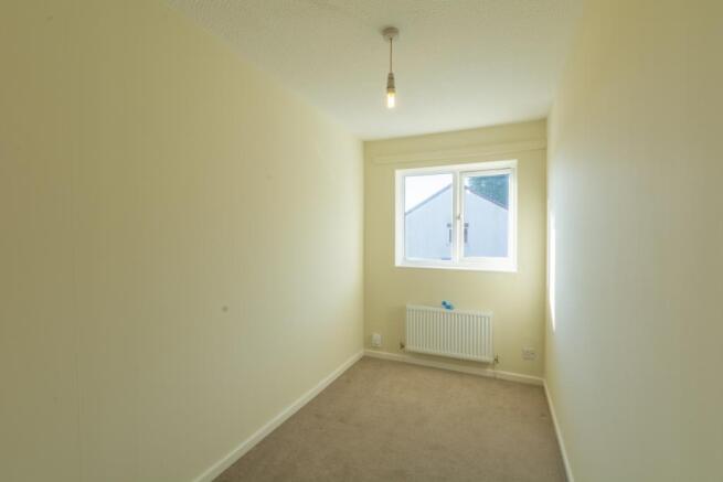 28 Longs Drive (6)