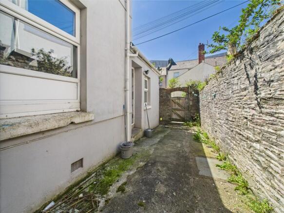 CAM02089G0-PR0463...