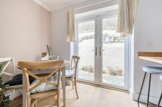 Kitchen/Dinning Room/Sitting Room