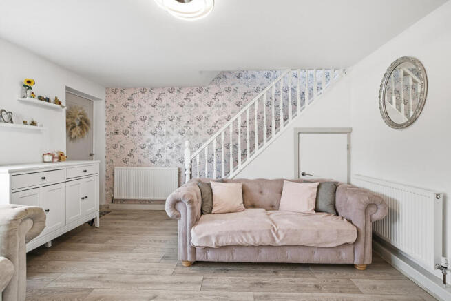 3 bed Semi-Detached for sale Image 11