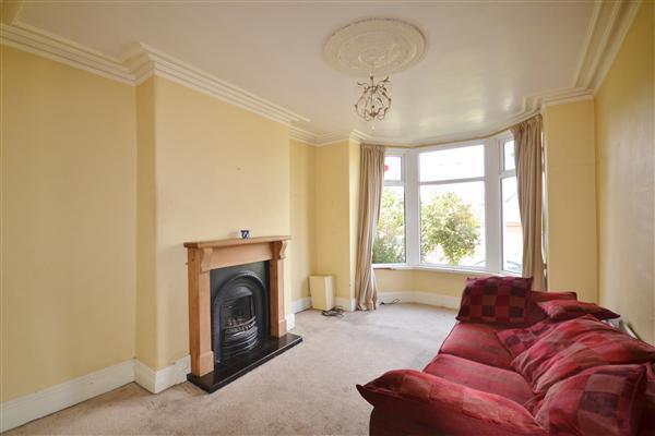 LOUNGE: