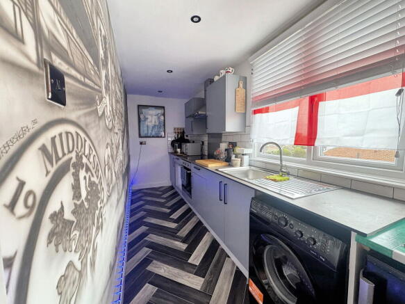 1 bed Flat for sale Image 6