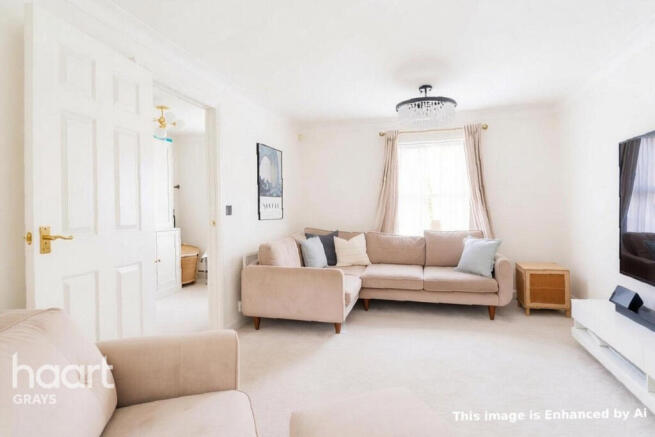 Caspian Way, Purfleet photo 4