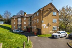 Flat 8, River House, Sydenham Hill, London SE26 6TY