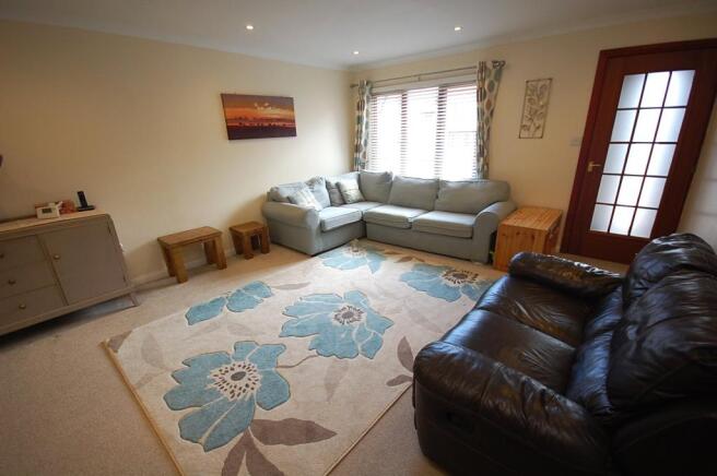 Lounge 3