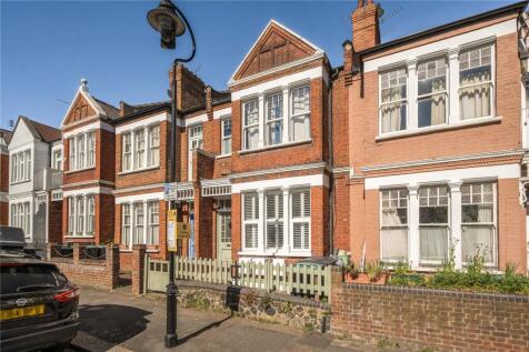 Rathcoole Gardens, London, N8