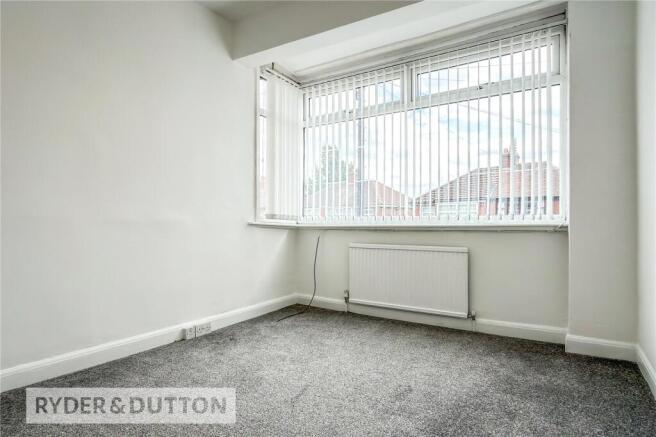3 bed Semi-Detached for sale Image 10