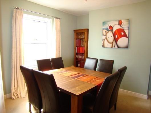 Dining Room/Bed 3
