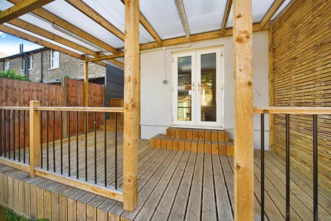 Elphinstone Road, London, E17 photo 4