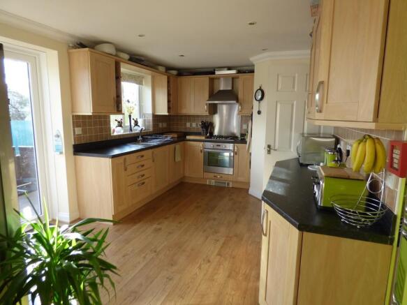 Kitchen (a)