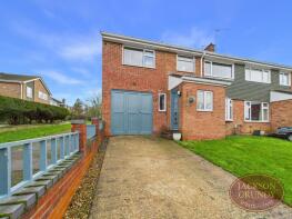 30, Sunningdale Drive, Daventry NN11 4NZ