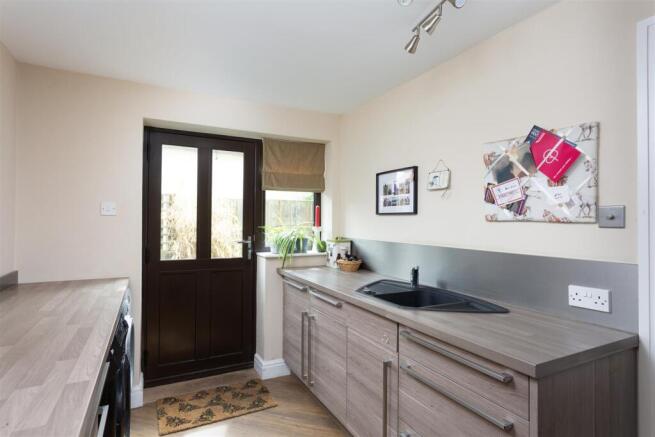 3 bed Detached for sale Image 9