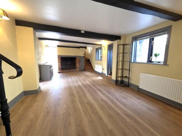 Sitting / Dining room