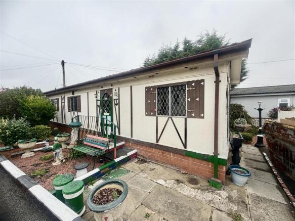1 bed Park Home for sale Image 7