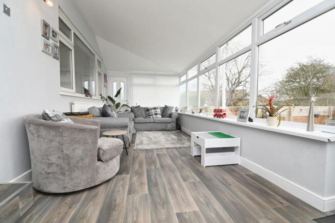 3 bed Detached Bungalow for sale Image 12