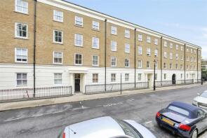 Flat 16, 5 Bentham House, Falmouth Road, London SE1 4JY