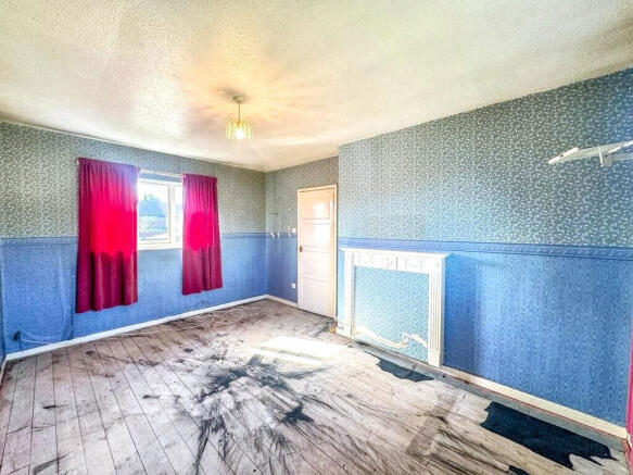 2 bed Semi-Detached for sale Image 8