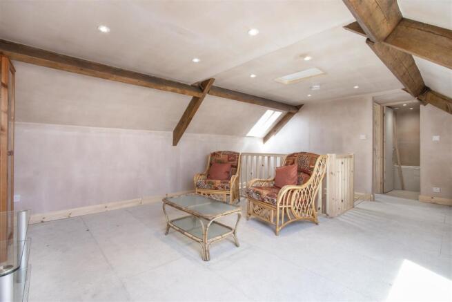 Living Room2.jpg