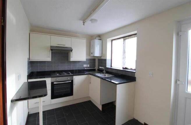 Kitchen 1.jpg