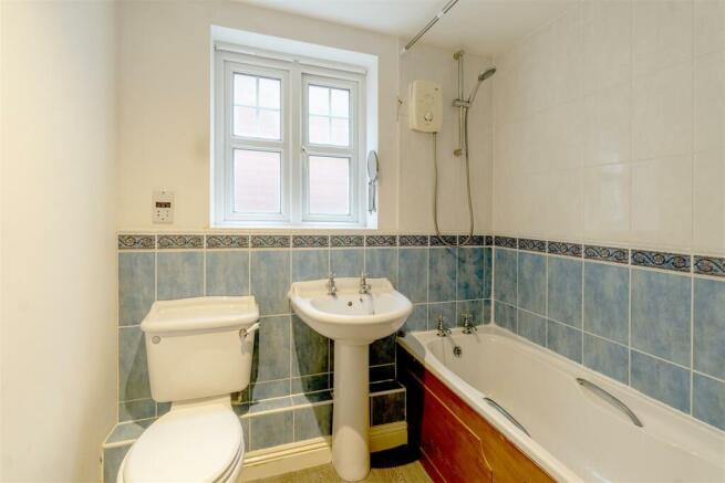 Bathroom.jpg