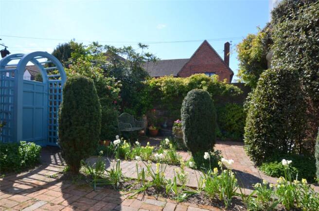 Courtyard Garden