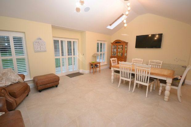 Kitchen/Diner/Family