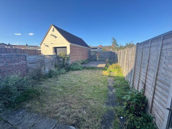 2 bed Terraced for sale Image 6
