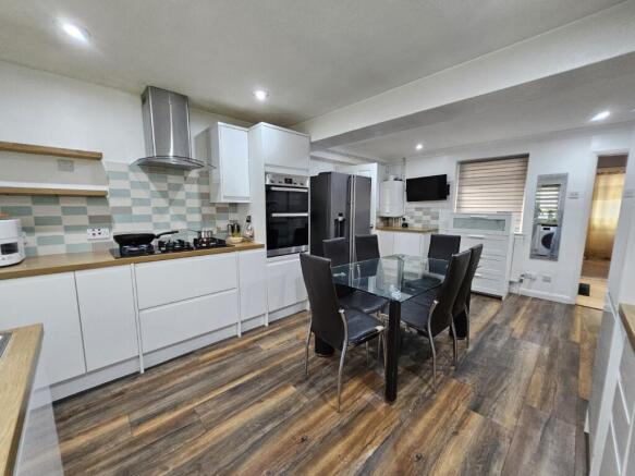 7a76f98b-7a9b-460a-b