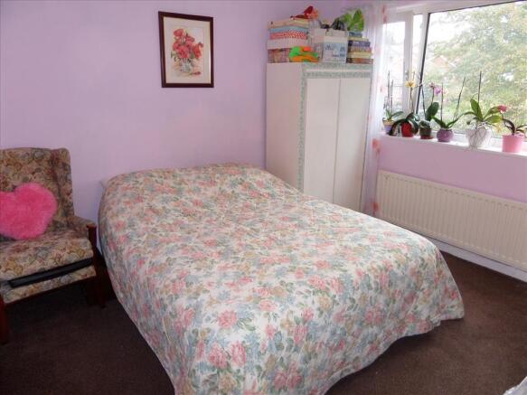 BEDROOM 2