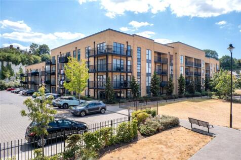 Hillier Crescent, Northfleet, Kent, DA11
