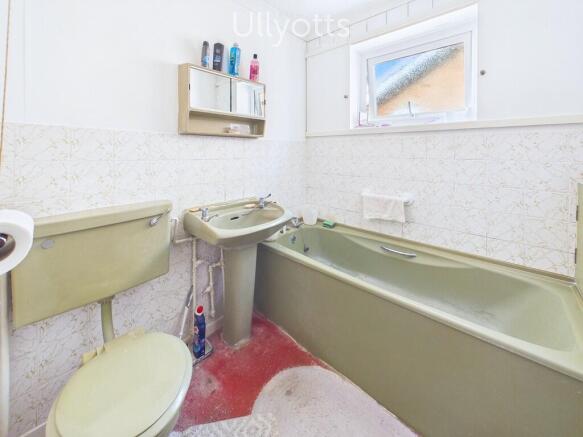 3 bed Detached Bungalow for sale Image 10