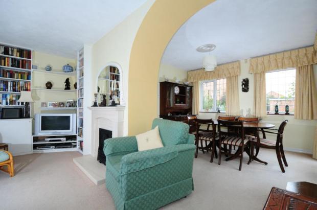 Sitting/Dining Area