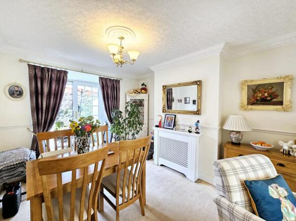 3 bed Semi-Detached for sale Image 4