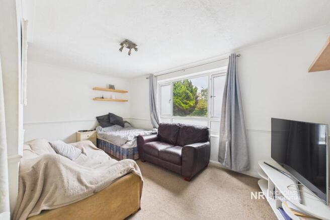 Living Area Extra Photo