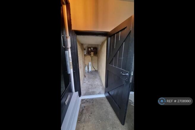 Entrance (Storage)