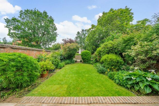 garden h.jpg