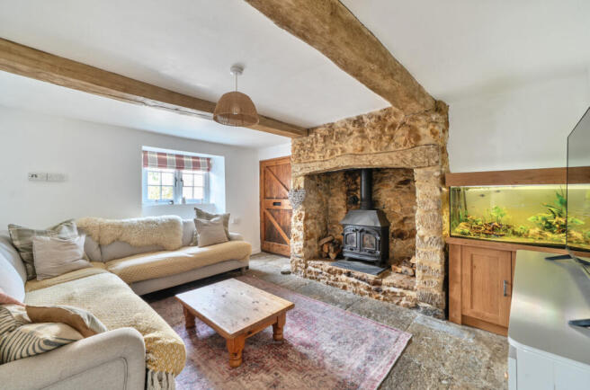 1327279-1-687a79a...