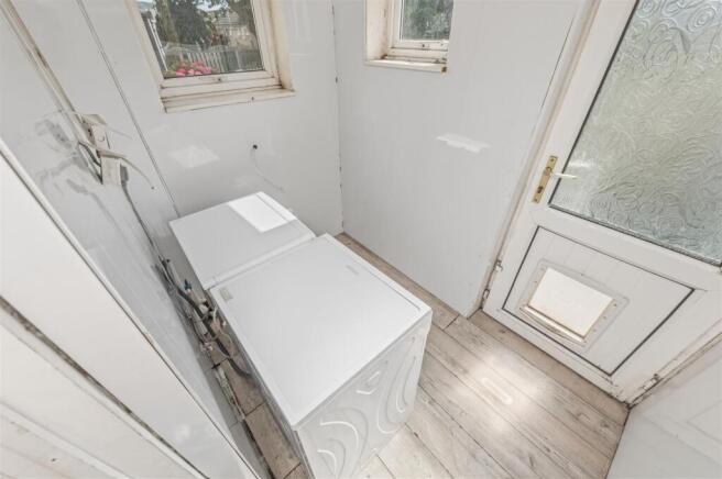 2 bed Terraced for sale Image 10