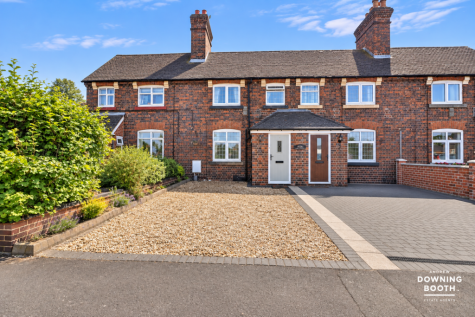 Croxall Road, Alrewas, Burton-on-Trent, DE13 7BD - No Upward Chain