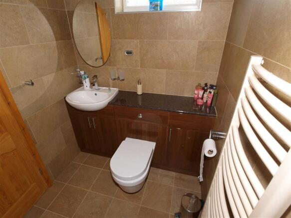 Bathroom/wc Cont'd